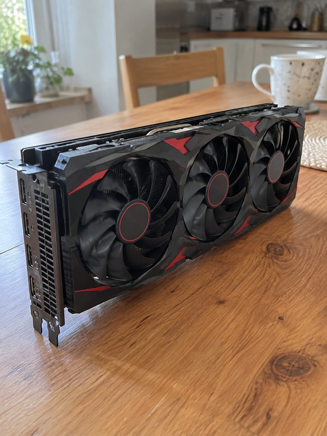AMD Radeon RX 6700 XT, 12 GB