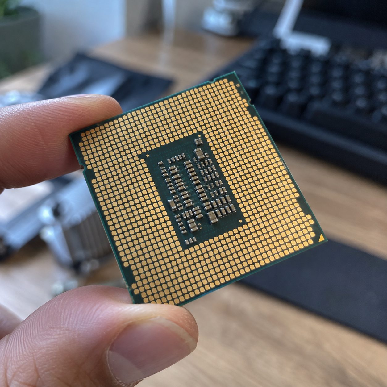 Intel Core i5-12600K processzor