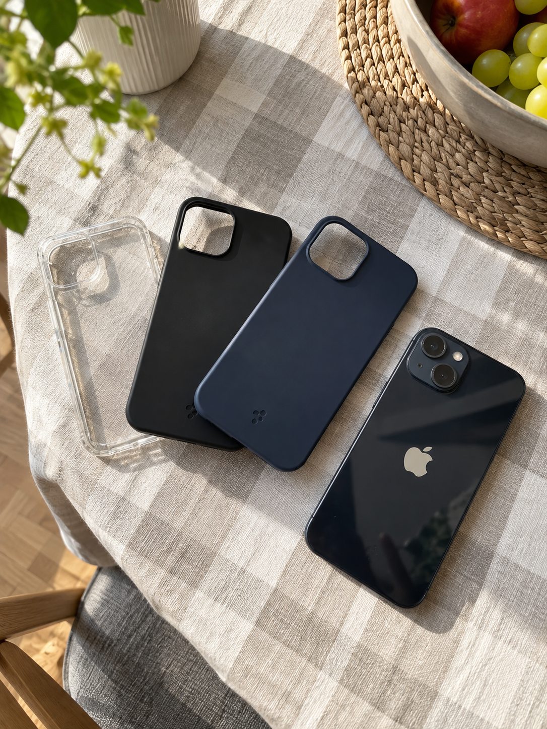 Spigen tok iPhone 14-hez, 3 db