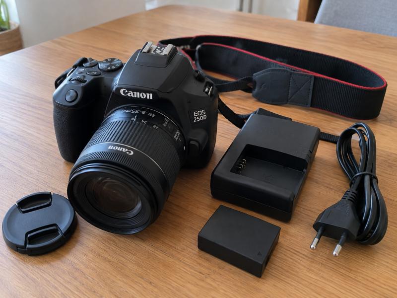 Canon EOS 250D váz + 18-55mm objektív