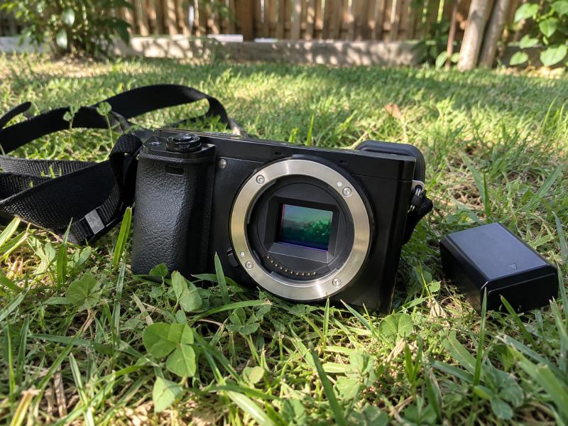 Sony A6000 váz, fekete